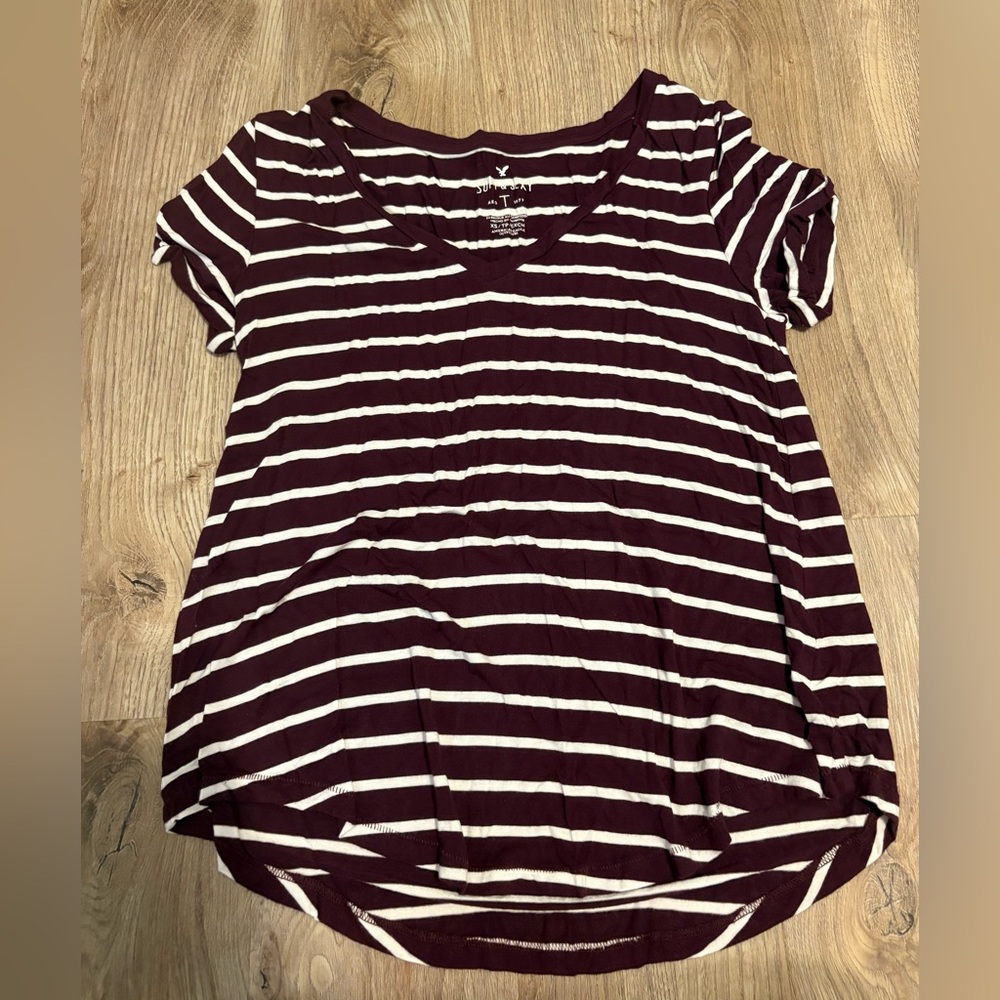 American Eagle Red and White Soft & Sexy Short Sleeve Tee